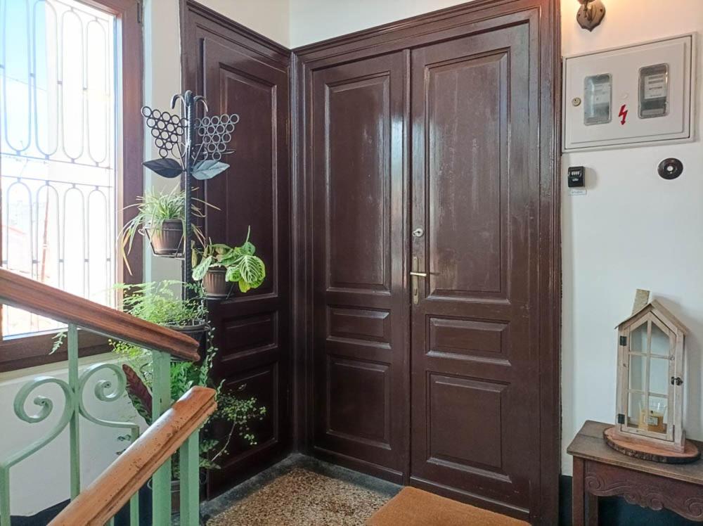 Loft Bed With Free Parking, 2 Bikes! Self Check In, Wi-fi, Ac Apartment *